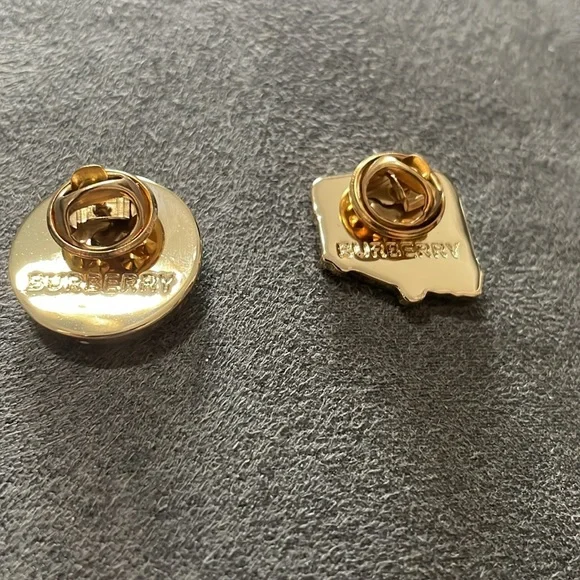 Burberry pins. Excellent condition - Picture 6 of 7